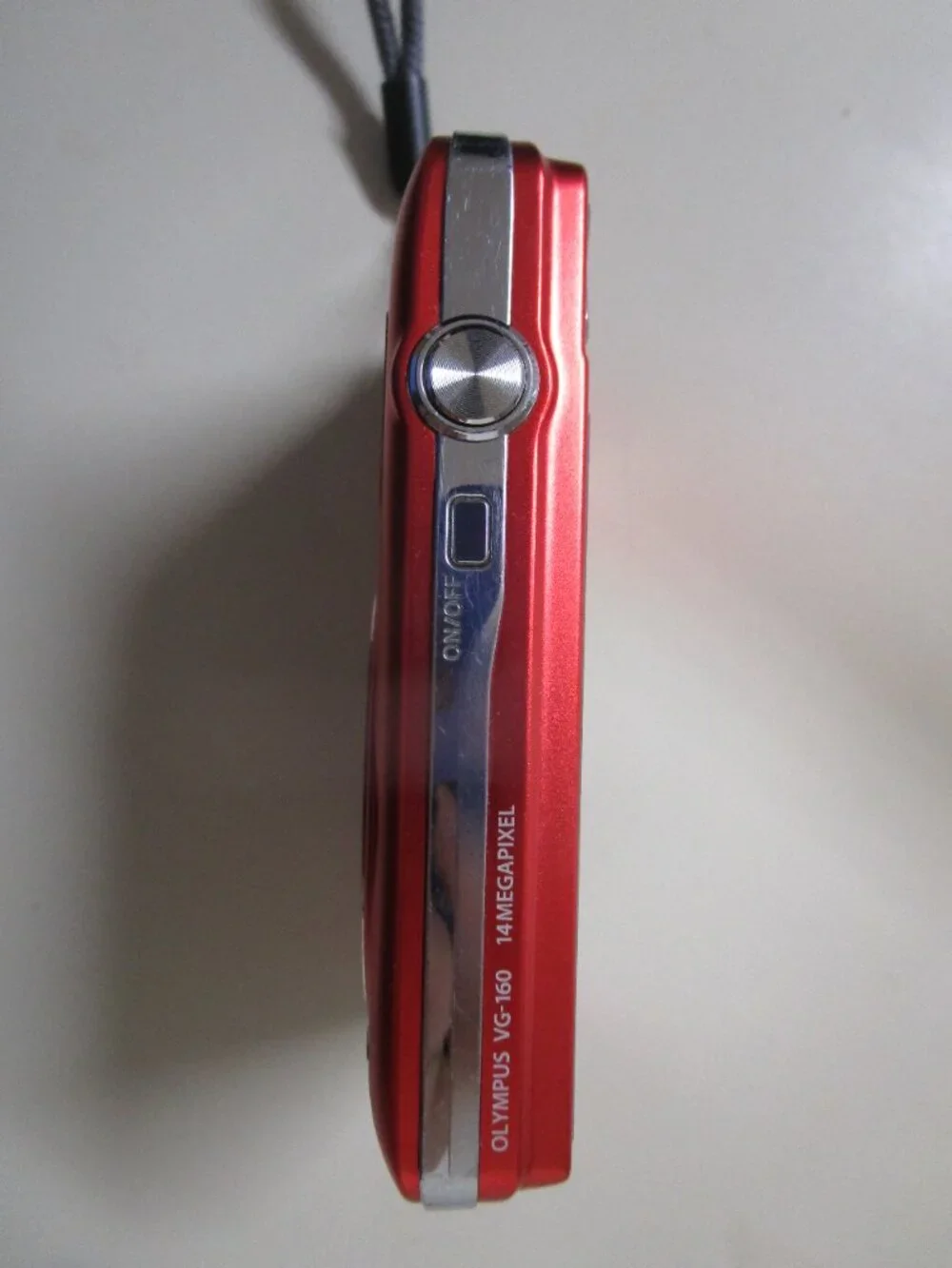 Olympus VG-160 Red sleek slim Digital Camera (Parts/Repair)